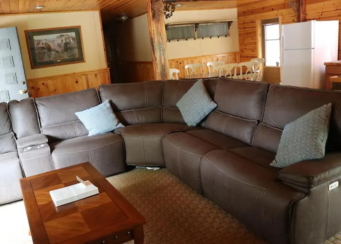 Lake View Lodge